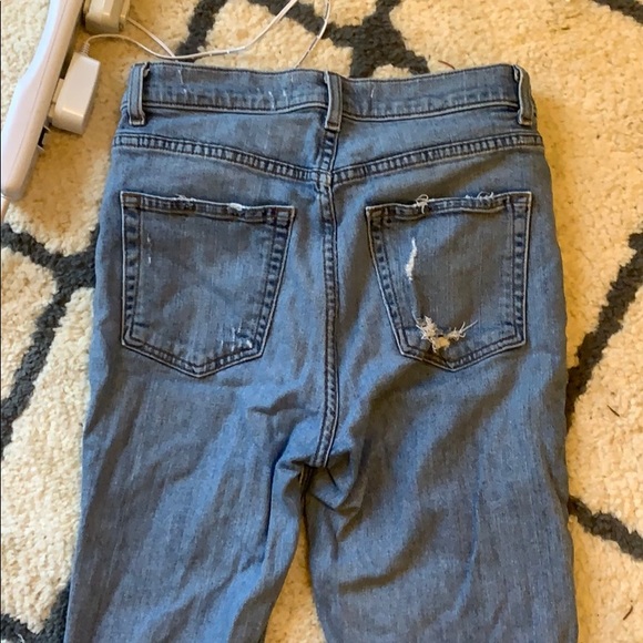 Reformation high waisted destroyed denim size 28 - Picture 3 of 3